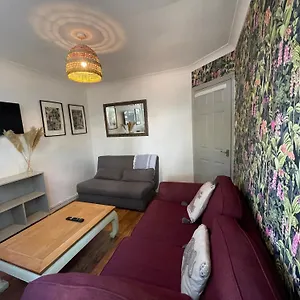 https://the-woodlands.brighton-hotels-england.com